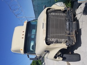 Salvage 2013 Freightliner Cascadia 125 - SV-316
