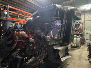 Salvage 2013 Kenworth T800 - SV-373