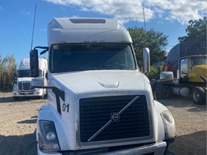 Salvage 2013 Volvo VNL - SV-436