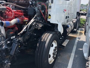 Salvage 2015 Volvo VNL - SV-73(One Stop Parts)