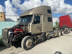 Salvage 2015 Volvo VNL - SV-353