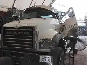 Salvage 2021 Mack GRANITE - SV-849