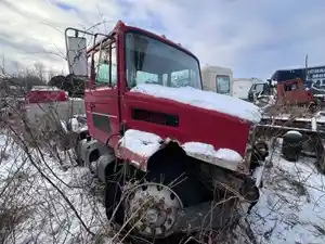 Salvage 1990 Mack CS300P - MAC90-4890-CTP