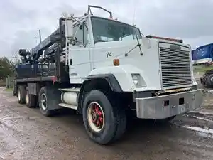 Salvage 1992 Freightliner FL112 - FRE92-6095-CTP