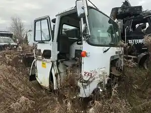 Salvage 1999 Volvo WXLL - VOL99-4746-CTP