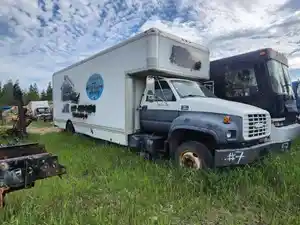 Salvage 2000 GMC C6500 - GMC00-6113-CTP