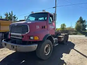 Complete 2005 Sterling LT8500 - STE05-4665-CT