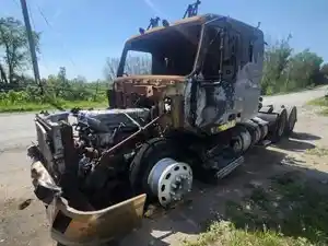 Salvage 2006 Volvo VNL - VOL06-6112-CTP