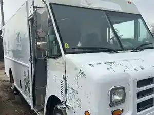 Complete 2007 Freightliner MT45 Chassis - FRE07-5025-CT