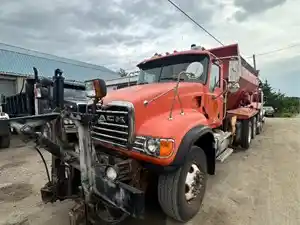 Salvage 2007 Mack CV713 Granite - MAC07-5215-CTP