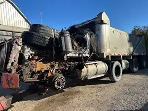 Salvage 2011 Kenworth T800 - KEN11-4673-CTP