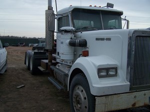 Salvage 1980 Western Star CONSTELLATION - 5026