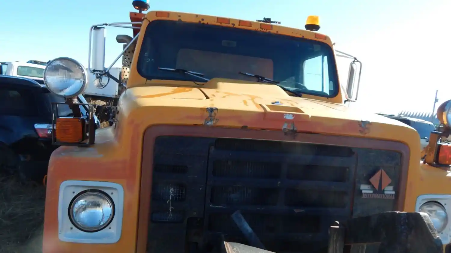 Salvage 1989 International 1954 Truck Delivery For Parts Torrington