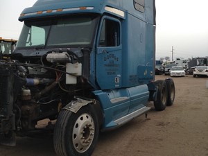 1999 Freightliner CENTURY CLASS 120 Truck for Parts Image