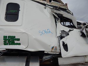 Salvage 2013 Freightliner Cascadia 125 - 5062