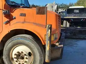 Salvage 1999 International 4700 - 157