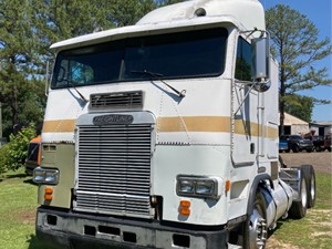 1992 Freightliner FLA USF-1E HIGH Truck for Parts (Stock #1430 NC)) Part Image