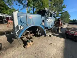 Salvage 1992 Peterbilt 379 - 2104