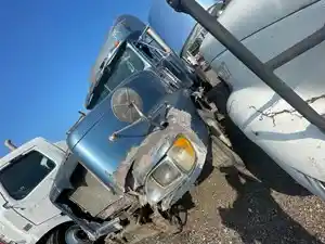 1999 International 9400 Truck for Parts (Stock #2114)) Part Image