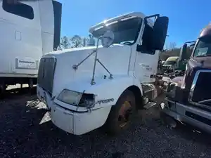 1999 Volvo VN Truck for Parts (Stock #2223)) Part Image