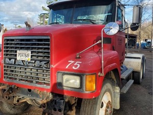 Complete 2001 Mack CH613 - 1554