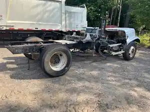 2002 Freightliner FL112 Truck for Parts (Stock #2083)) Part Image