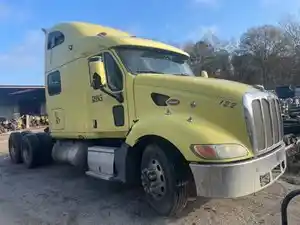 2004 Peterbilt 387 Truck for Parts (Stock #2219)) Part Image