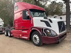 Salvage 2006 Volvo VNL - 2012