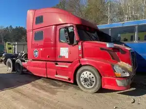 Salvage 2007 Volvo VNL - 2236