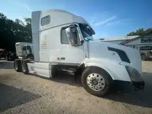 Salvage 2007 Volvo VNL - 2295