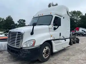 2011 Freightliner Cascadia 125 Truck for Parts (Stock #2124)) Part Image