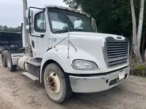 Salvage 2013 Freightliner M2 112 Medium Duty - 2133