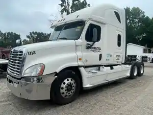 Salvage 2016 Freightliner Cascadia 125 - 2261