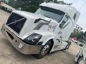 Salvage 2014 Volvo VNL - 2140