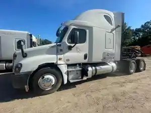 Salvage 2015 Freightliner Cascadia 125 - 2247