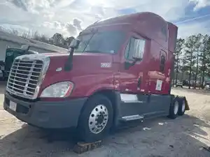 Salvage 2015 Freightliner Cascadia 125 - 2232