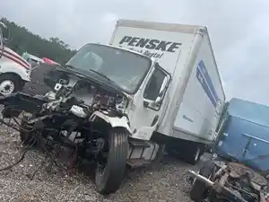 Salvage 2015 Freightliner M2 106 - 2134