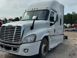 2016 Freightliner Cascadia 125 Truck for Parts (Stock #1926)) Part Image