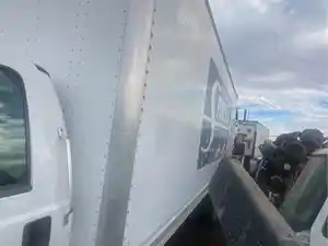 Salvage 2013 Ford F-650 - 26103
