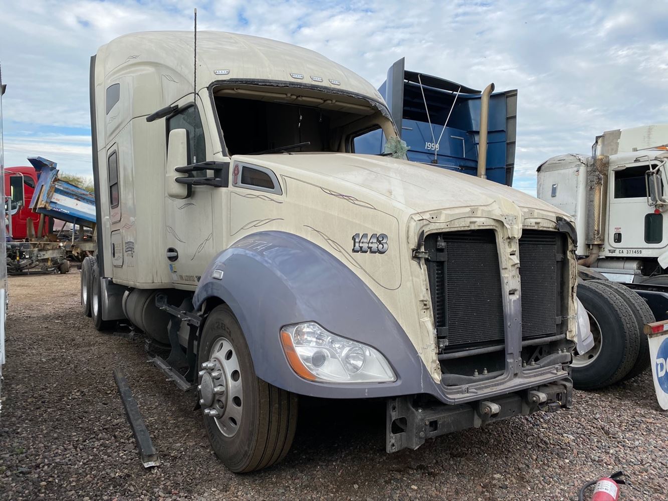 Salvage 2018 Kenworth T680 Sleeper For Parts Phoenix, Arizona, United