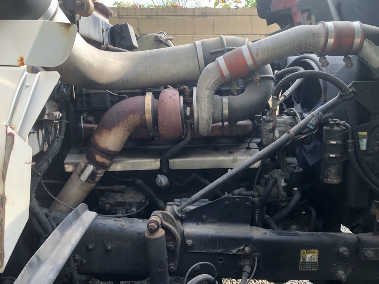 2001 Mack RD688S CAMP AUTO & TRUCK PARTS INC