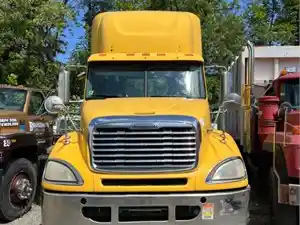 2009 Freightliner Columbia 120 Truck for Parts (Stock #213)) Part Image