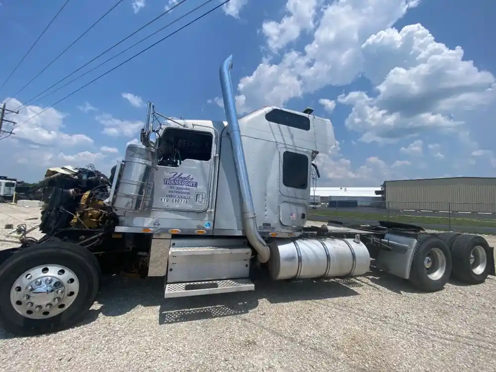 2000 Kenworth W900 Truck for Parts for sale Strafford Missouri United