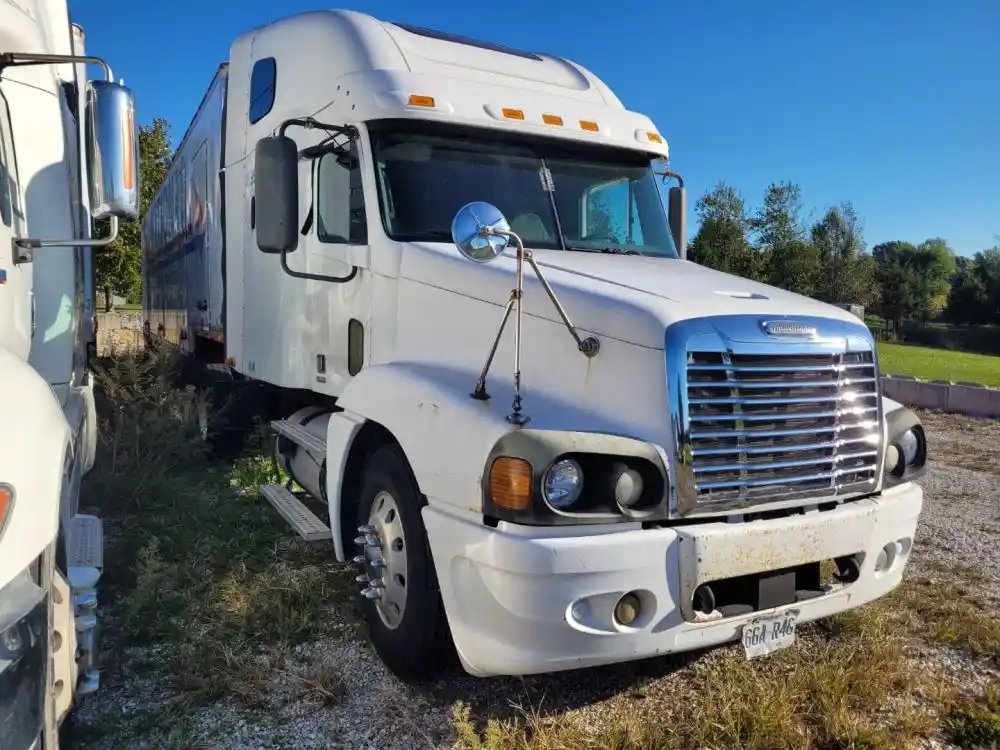 Salvage 2007 Freightliner ST120 Truck Tractor For Parts Strafford
