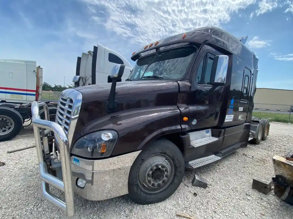 2016 Freightliner Cascadia 125 Truck for Parts for sale Strafford