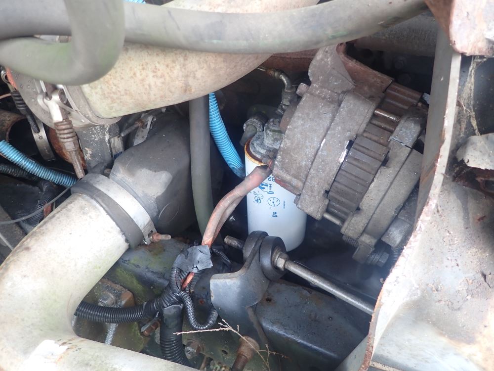 Salvage 2000 Freightliner MT45 Chassis VAN For Parts Cleveland, North