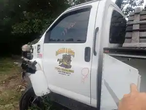 Salvage 2003 GMC W6500 - TF020