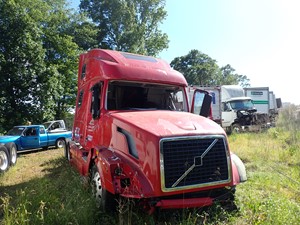 Salvage 2006 Volvo VNL - TA025