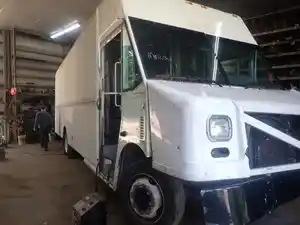 Salvage 2007 Freightliner MT45 Chassis - TG012