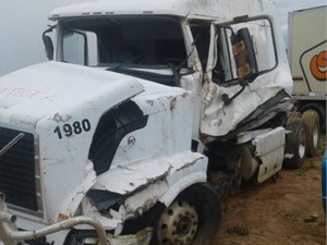Salvage 2009 Volvo VNL - TA002